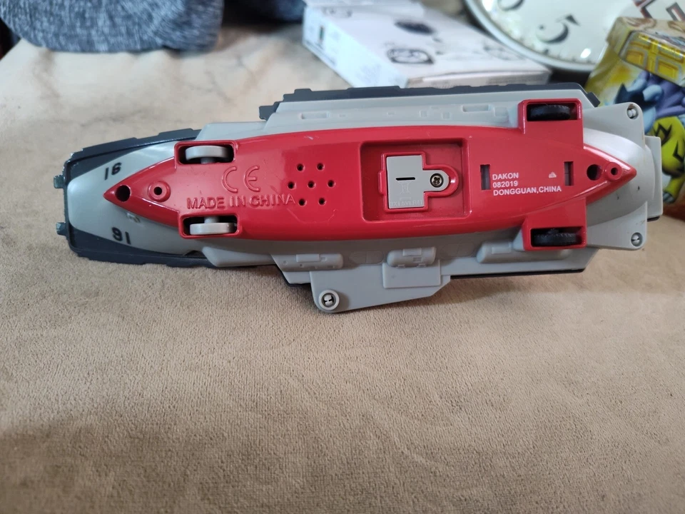 Juguete de retroceso de portaaviones Daron probado Foto 3 de 4