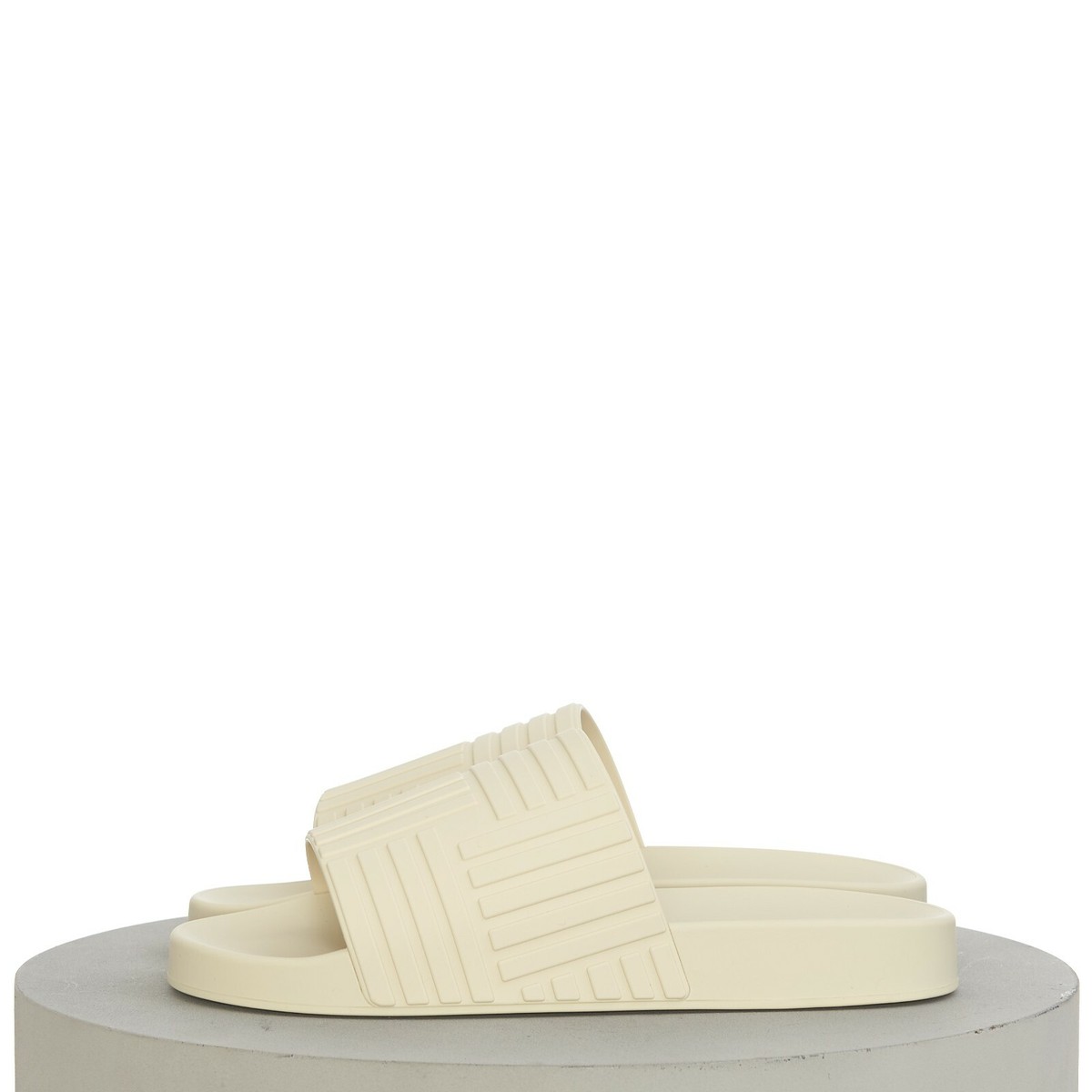 BOTTEGA VENETA 520$ Slide Sandals - Sea Salt Beige Rubber  display picture 1