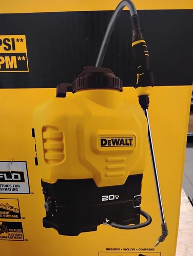 DeWalt 4 Gal. Battery Operated Backpack Sprayer