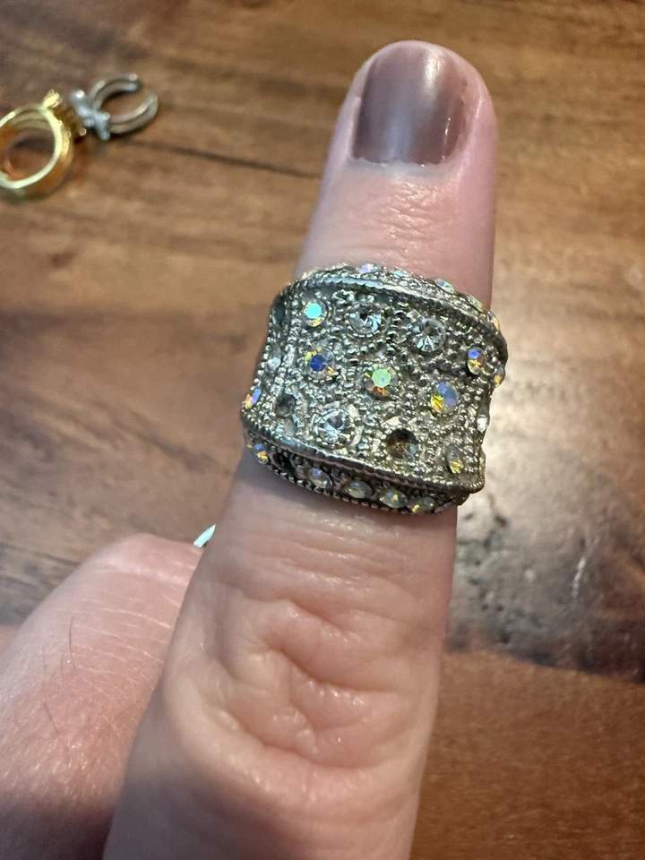 Set of 9 Assorted Women's Rings Rhinestone Enamel Cocktail Statement - Image 3 of 4