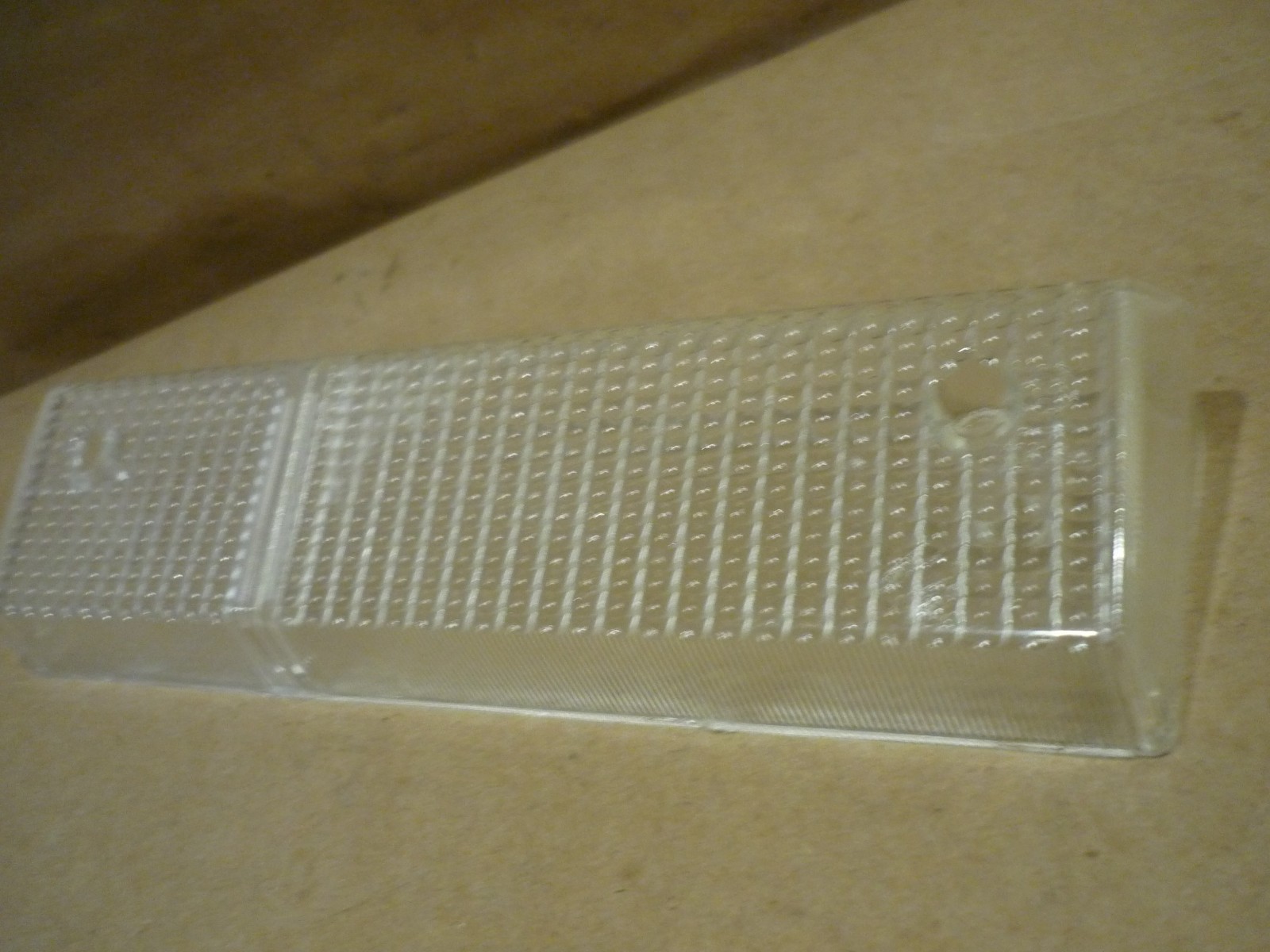 Ferrari 208,308 - LH Front Side Indicator Lens Clear Scratched NEW- P/N 60154705