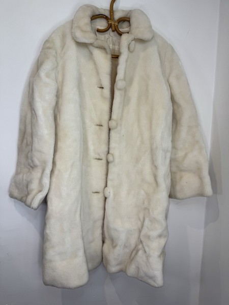 Long Winter Fur Faux Coat Vintage Classic Style Traditional White Christmas