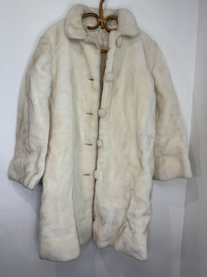 Long Winter Fur Faux Coat Vintage Classic Style Traditional White Christmas