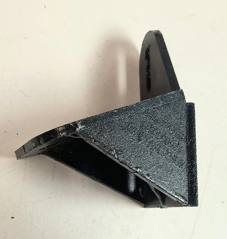 KENWORTH L11-1380R BRACKET - HOOD GUIDE FABRICATED STEEL REPLACES K275-516R - Image 2 of 4