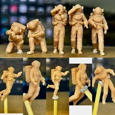 1/72 Modern NASA "Exploration/Space roaming posture" 10 man model (3D printed)