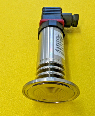 NEW Sanitary Pressure Transmitter for high temp, 1.5'', 0-145 psi (0-1 MPa)