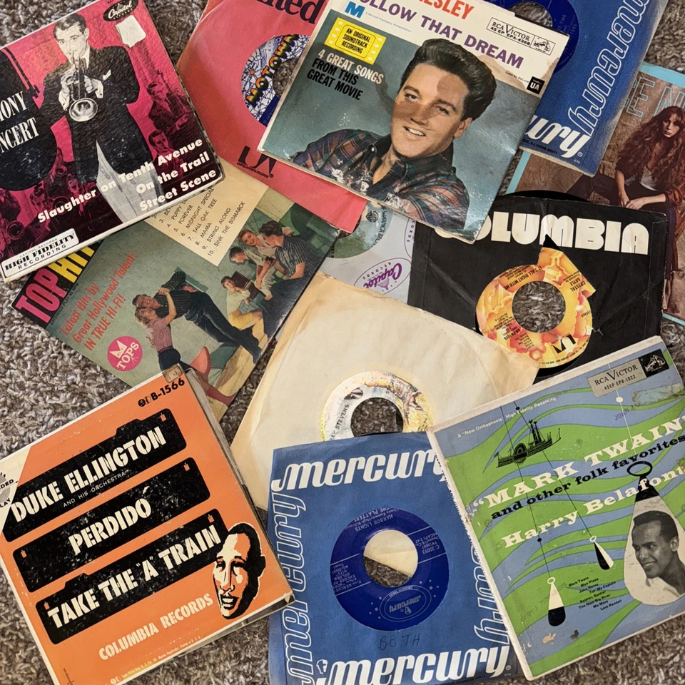 45 RPM Vinyl Records - Lot of 20 Picked Random - Various Artists and Genres - Image 4 of 4