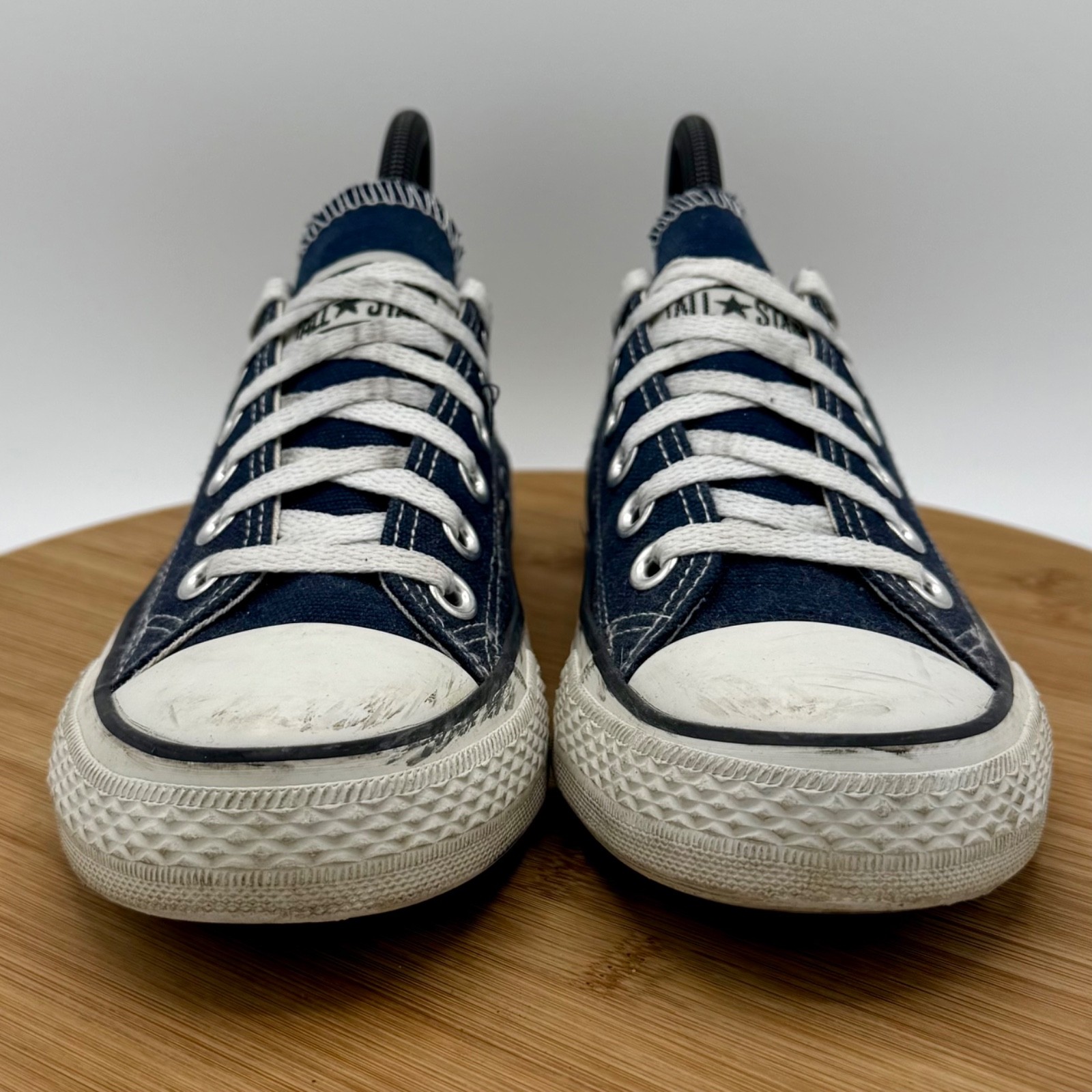 Converse Chuck Taylor All Star Low Top Women's Size 7 Navy Blue Canvas thumbnail 5
