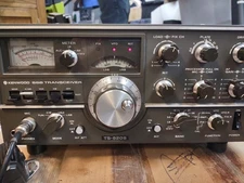 Kenwood TS-520S Vintage Ham radio Tube Hybrid HF Transceiver (turns on, filters)