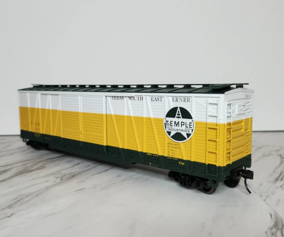 Atlas O Trainman 2001564-2 LIMITED EDITION 50' Single Sheathed Boxcar 2 RAIL BOX - Image 3 of 4