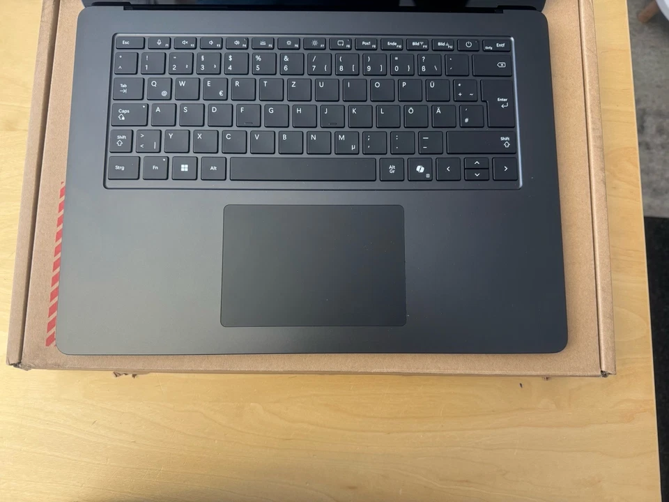 MICROSOFT Surface Laptop 7 15" ( X-Elite 12-Core/ 1TB / 32GB )Händler - Bild 2 von 3