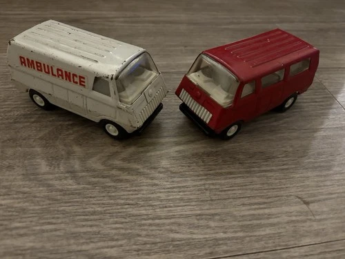 Tonka Vintage Red Van And White Ambulance 55360 Pressed Steel 5"Long X2