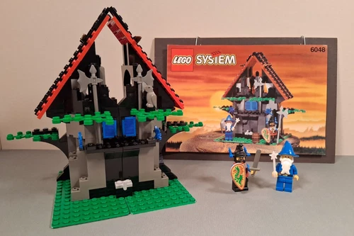 Lego Castle Dragon Knights 6048 Majistos Magic Workshop (1993): 100% Comp w/Inst