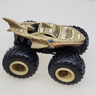 Hot Wheels Monster Truck ⭐ Leopard Shark ⭐ Connect Crash 1/64