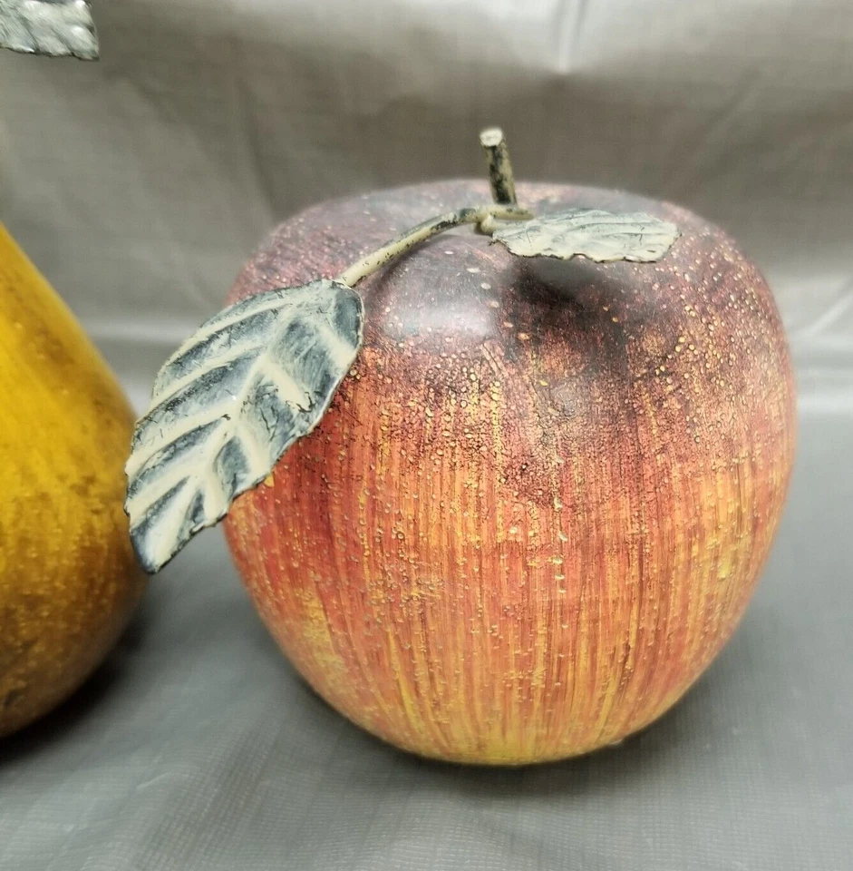 Pera y Manzana Resina o Cerámica Pera 5.5 Alto Manzana 4" Alto Foto 3 de 4