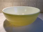 Vintage 1940’s PYREX Yellow Mixing Bowl 4 Qt 10”  T.M. REG U.S. PAT OFF