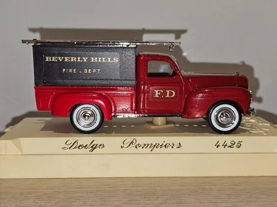 0/ DODGE POMPIERS BEVERLY H N°4425 SOLIDO 1/43 AGE D'OR Parfait état + boiteII - Photo 1/4
