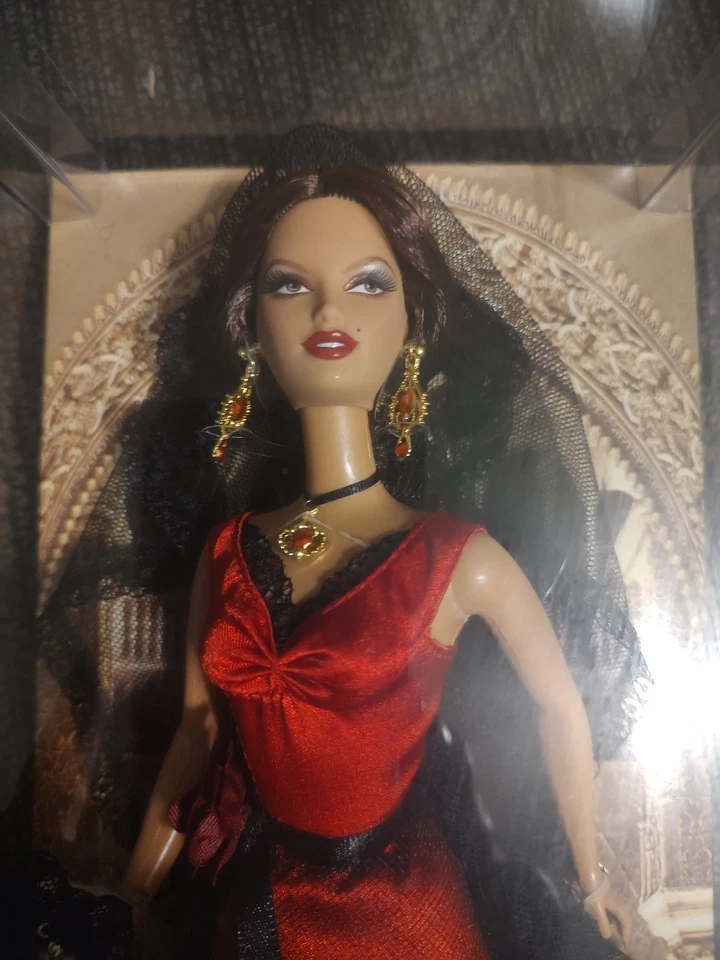 Кукла Barbie коллекция Pink Label куклы мира Испания Mattel L9583 - Изображение 2 из 4