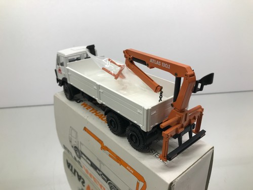 CONRAD MERCEDES BENZ TRUCK WITH ATLAS WEYHAUSEN 130.1 CRANE -1:50- GOOD IN BOX - Picture 3 of 9