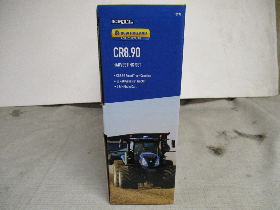 2023 Ertl New Holland CR8.90 Toy Harvesting Set, 1/64 Scale, NIB - Image 4 of 4