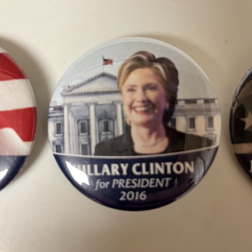 3 2016 HILLARY CLINTON FOR PRESIDENT '16 PICTURE PIN BACK 2 1/4" - Picture 3 of 5