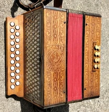 Hohner Vienna Style Accordion C/F Model w/Case! -LL