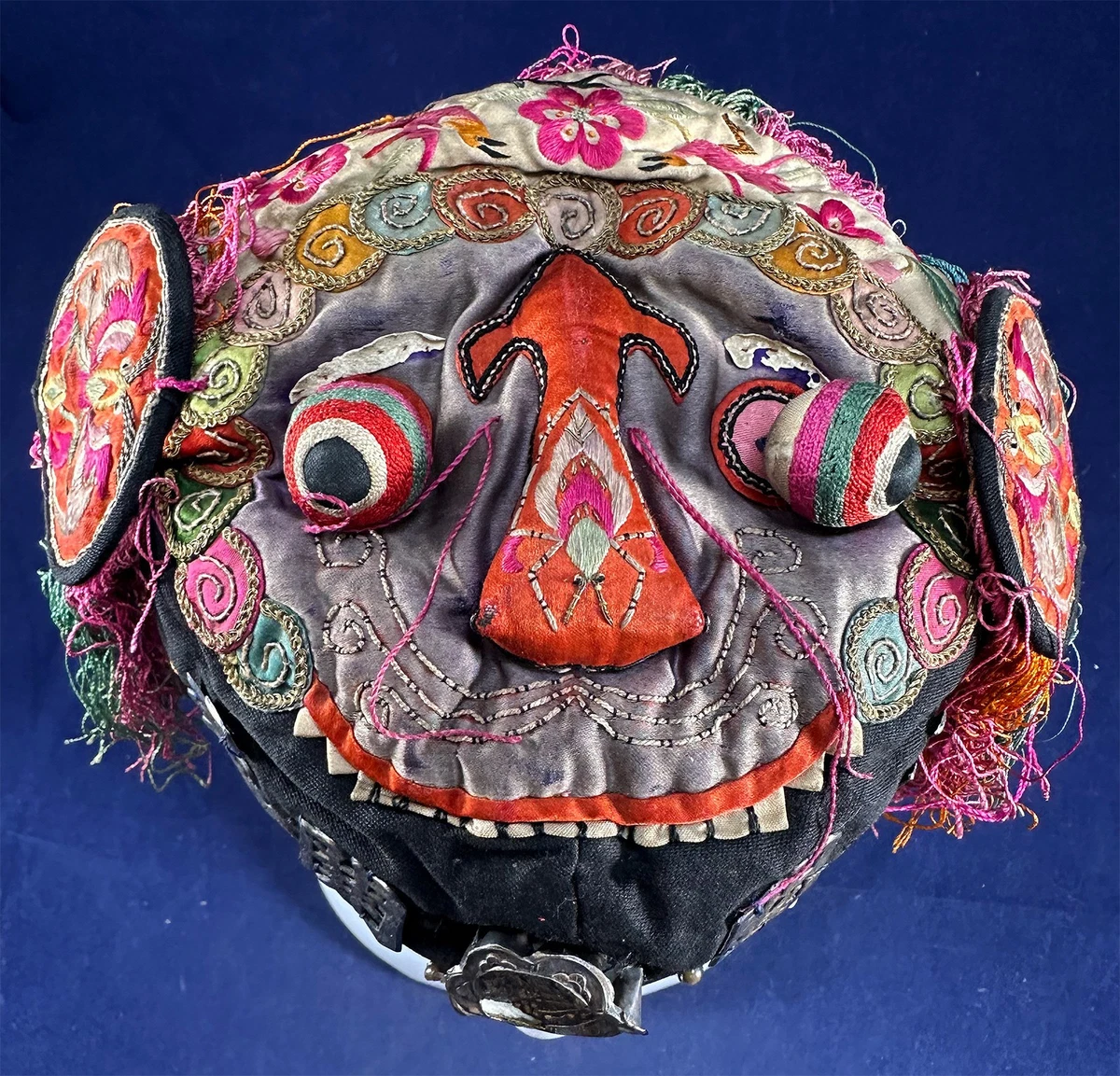 中国　1900年代初期　アンティーク　子供用帽子　インテリア　刺繍　古美術 China Hat In Antique Chinese Robes & Textiles for sale | eBay