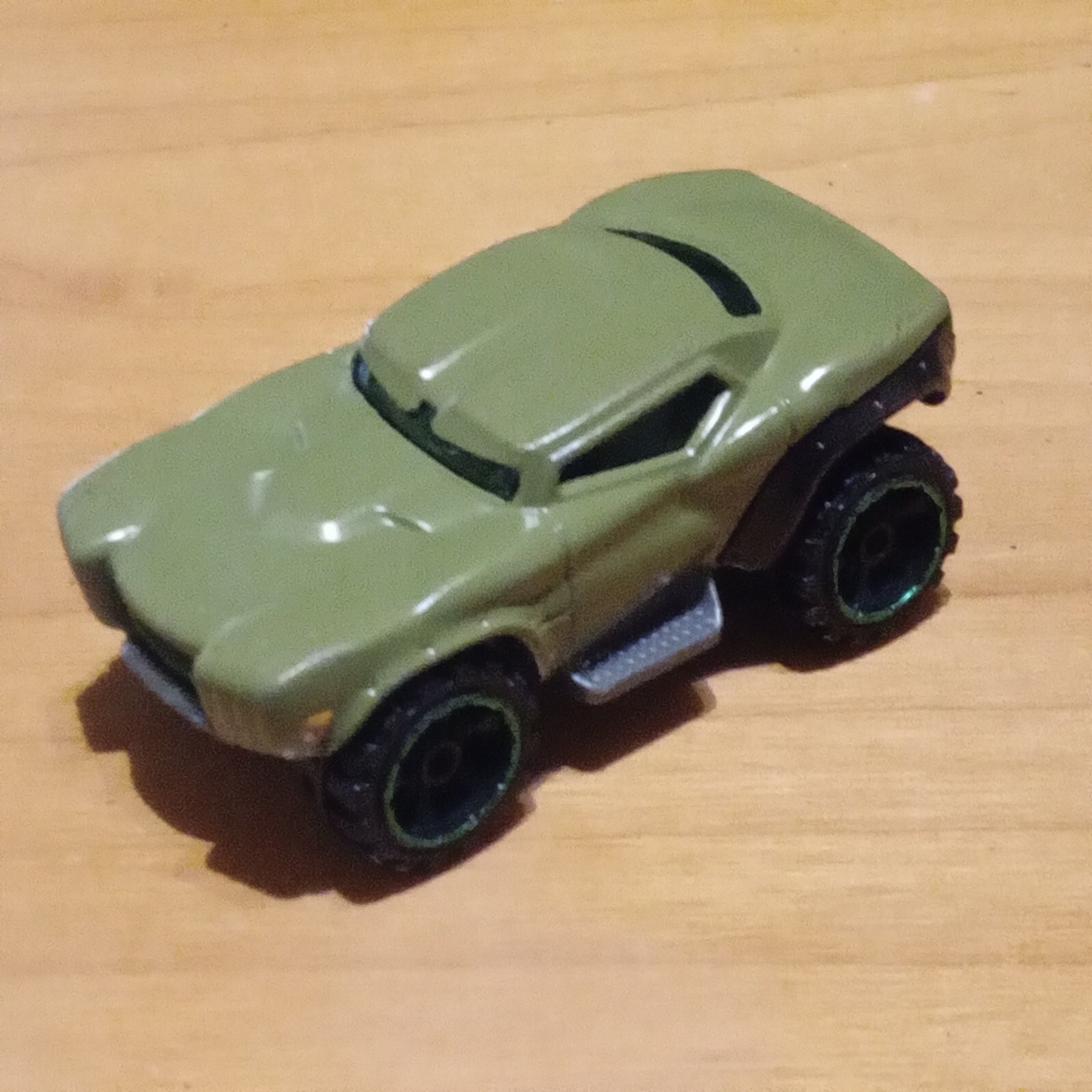 Hot Wheels Marvel - Hulk Character Car 2013/Mattel - 1:64