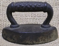 ANTIQUE MINIATURE 4" CAST SAD IRON SALESMAN SAMPLE CHILDRENS TOY DECOR VINTAGE