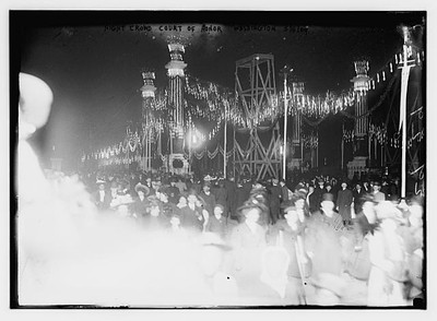 Court of Honor,nightime,crowd,Washington,D.C,March 4,1909,illuminated,lights