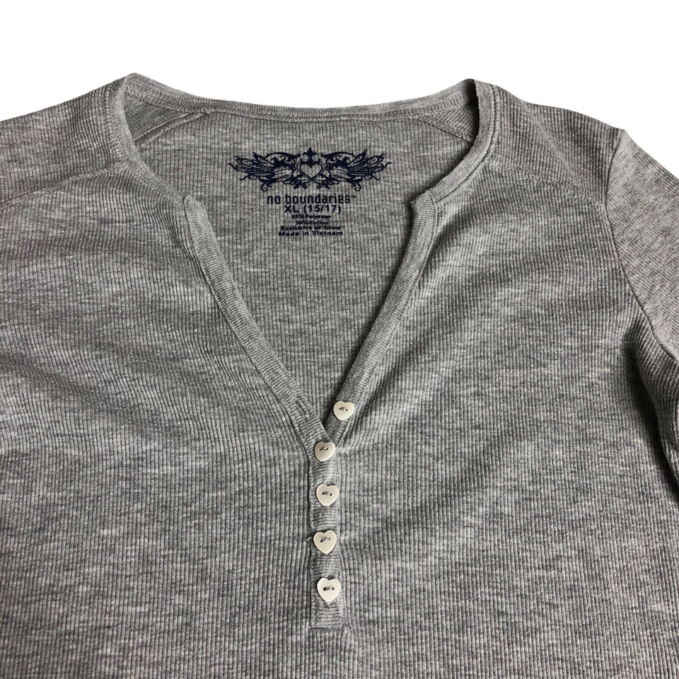 复古 Y2K 无边界上衣青少年 XL 灰色心形亨利保暖贝拉埃琳娜 — 第 3/4 张图片