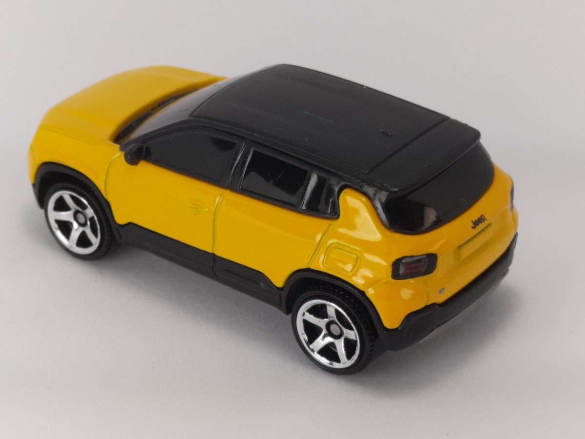 2023 23 Jeep Avenger Collectible 1/64 Scale Diecast Diorama Model