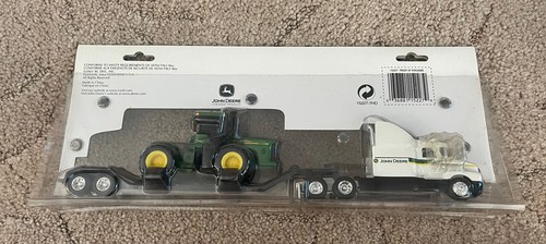 2001 Ertl 1:64 Scale John Deere Semi with Tractor #15227 NIP - Picture 2 of 6