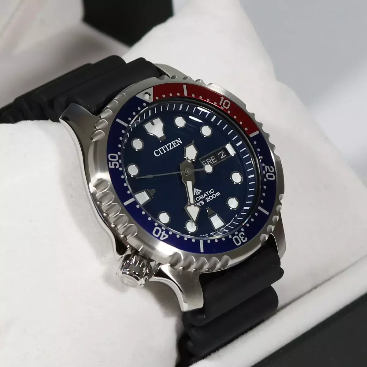 Citizen promaster top auto marine