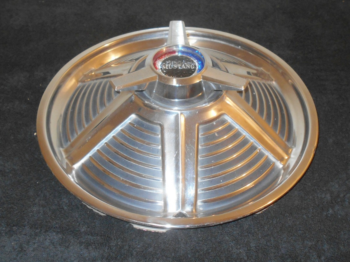 ◆最終値下げ◆1965 マスタング ハブキャップ◆4枚◆14インチ ◇最終値下げ◇1965 マスタング ハブキャップ◇4枚◇14インチ ◇最終