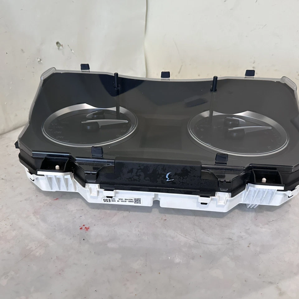 2016 Toyota Highlander Speedometer Cluster 220KM/H 83800-0E550 OEM 103K - Imagem 3 de 4