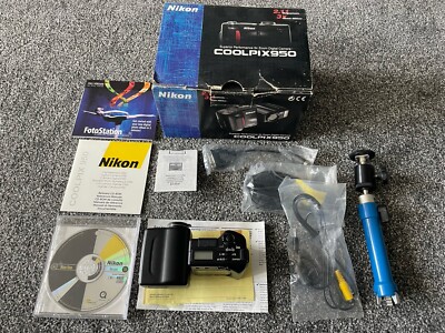 Nikon Coolpix 950 2MP Retro Digital Camera 3x Zoom Boxed Tested & 64mb CF Card
