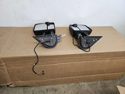 Used Painted Black Tow Mirrors Dynamic For 2007-2014 Chevy Silverado GMC Sierra