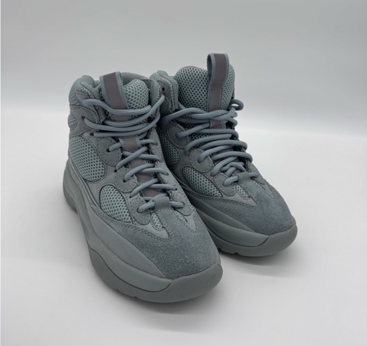 Yeezy Season 7 High-Top Sneakers House Blue Desert Boot thumbnail 10