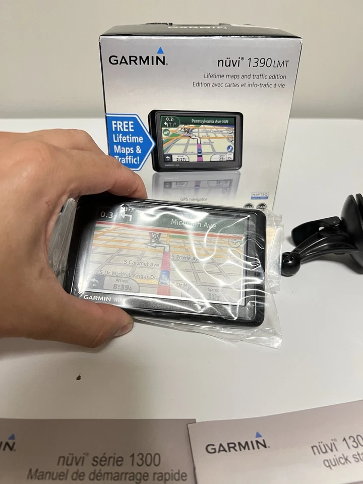 Garmin Nuvi 1390LMT Navigator GPS Bluetooth Free Lifetime Maps Accessories 4.3" - Image 3 of 4