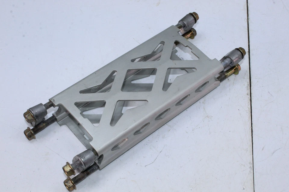 2010 Ski-doo Expedition 1200 Se 4 Tec Handebar Riser - Image 2 of 4