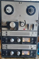 Vintage  Akai M8 M-8 Reel To Reel Powers On, Lights Up But Doesn't Play -AS-IS-