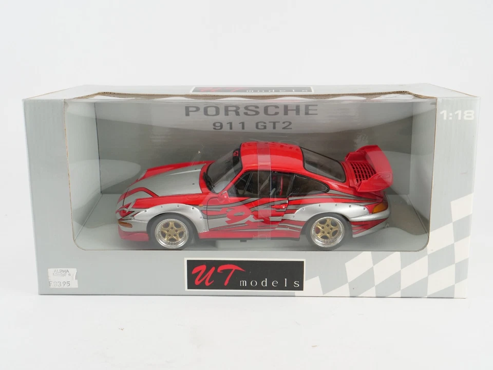 Modelos UT 1/18 Porsche 911 GT2 Calle Con Decoración De Carreras - Imagen 2 de 4