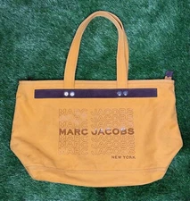 MARC JACOBS UNIVERSITY CANVAS TOTE BAG - COLOR GOLDEN POPPY 