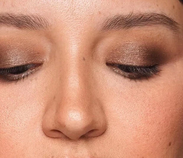 Jouer Cream Eyeshadow Crayon ROCOCO 0.07g,ShimmeringFrench VanillaWithSharpener. - Image 3 of 4