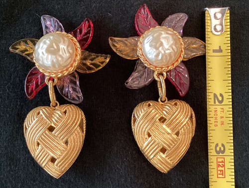 RARE Vintage PHILIPPE FERRANDIS Paris Faux Pearl Glass And Gold Heart Earrings - Picture 4 of 6
