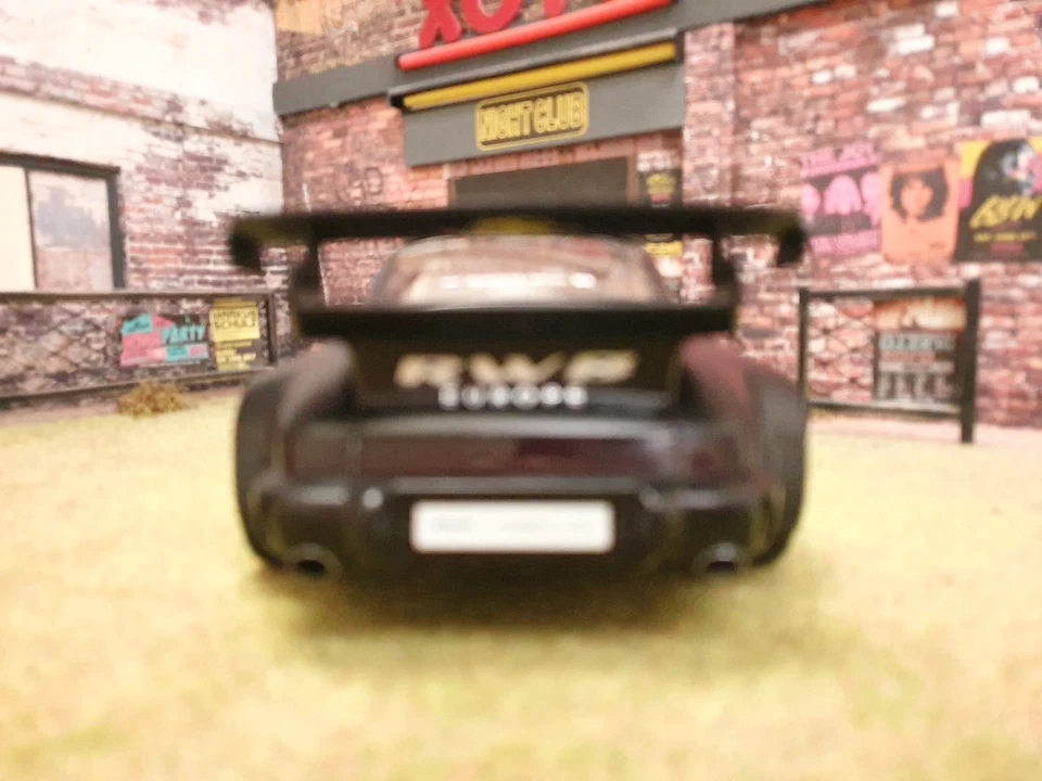 Porsche 911 964 RWB DARTH VADER 2016 1/18 SOLIDO avec boîte - Photo 4/4