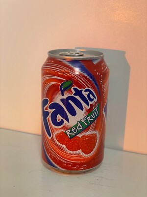 FULL SEALED 330ml FANTA Red Fruit 2005 from Netherlands