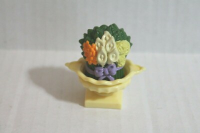 Fisher-Price Loving Family Dollhouse Flowers Plant Greenery in Yellow Urn Pot