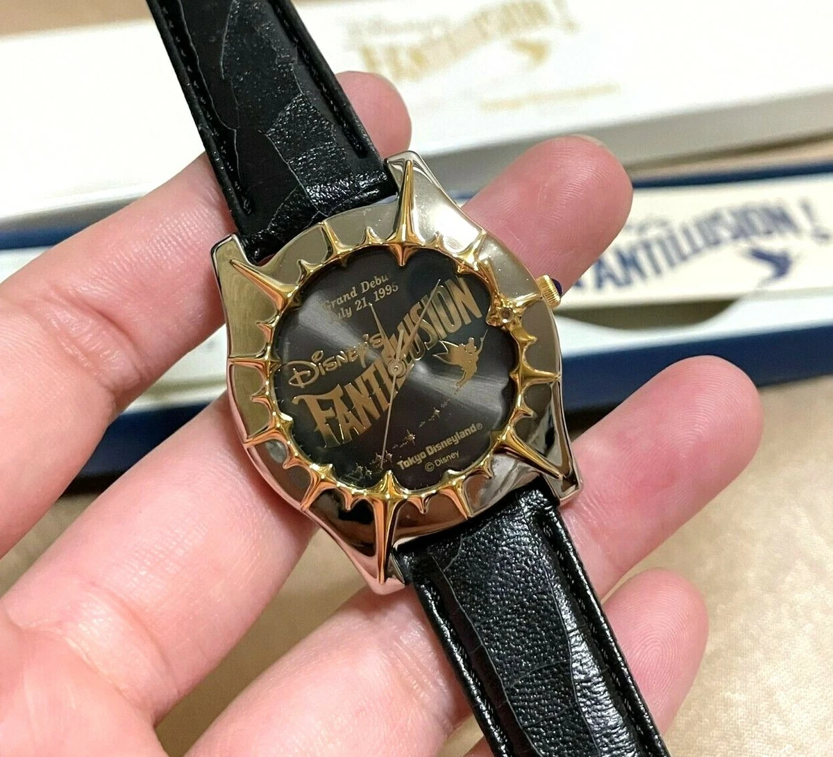 Vintage Fossil Disney‎ Aladdin Limited Edition Watch in Music Box Series V #1068 Vintage Fossil Disney Aladdin Limited Edition Watch in Music  main image 2